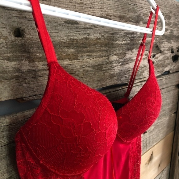 RED lace lingerie, white fuzzy trim size med - Picture 3 of 6